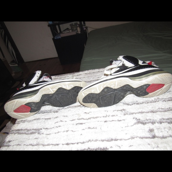 Nike Lebron 9s - Picture 3 of 3